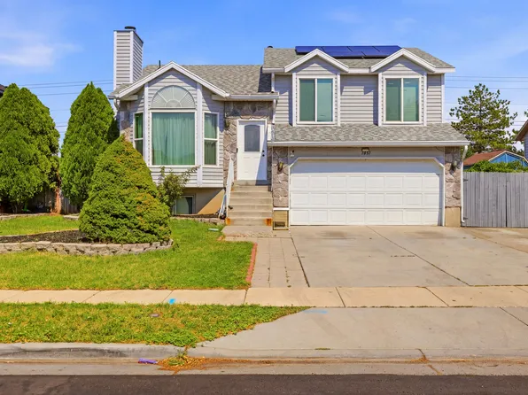 5697 S Esprit Dr, Salt Lake City, UT 84118