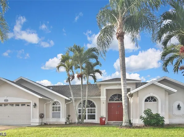 9132 Bryant Rd, Fort Myers, FL 33967