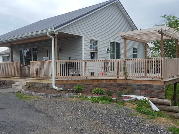 881 Frystown Rd, Myerstown, PA 17067