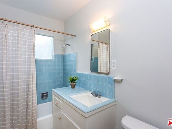 5th image of 322 Huntley Dr #322