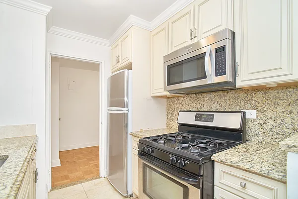 Rented by Living New York | media 2