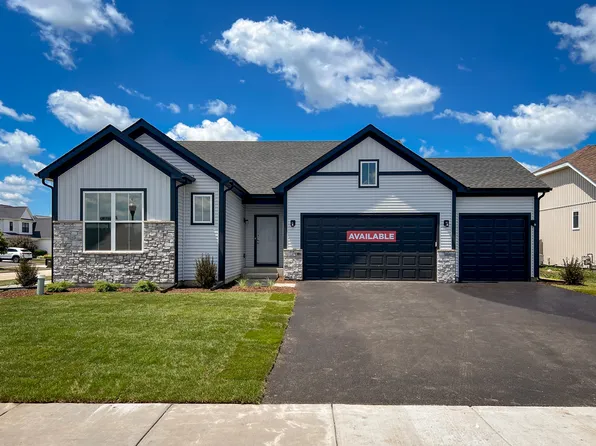666 Savanna Dr, Hampshire, IL 60140