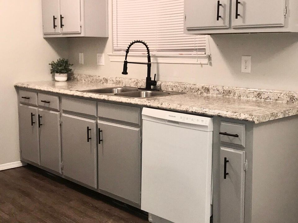 1st image of 2616 Chelwood Park Blvd NE #B
