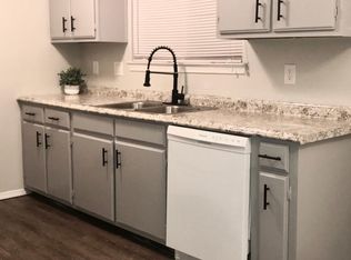 2616 Chelwood Park Blvd NE #B, Albuquerque, NM 87112