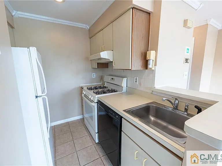 336 Cozzens Ct — Photo 25