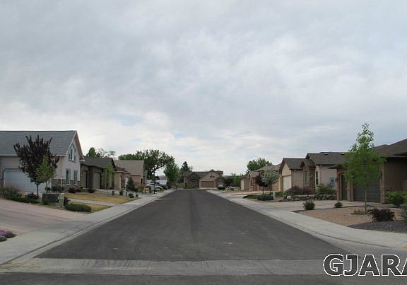 4th image of 687 Tilman Dr