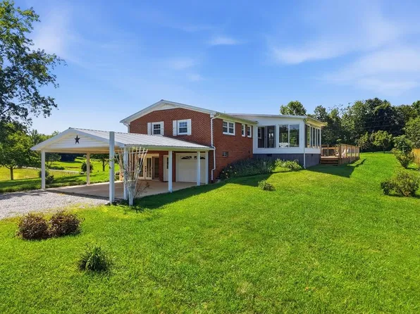 600 Pates Ford Rd, Walling, TN 38587
