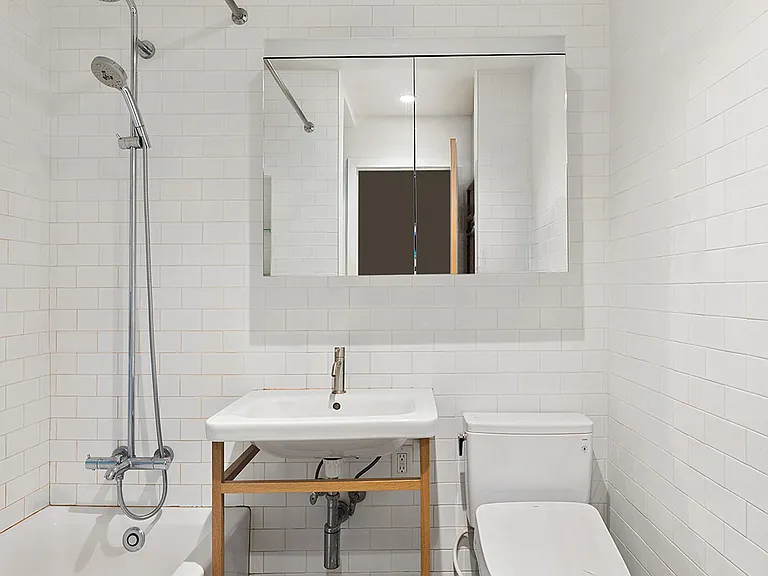 122 Sterling Pl #2B — Photo 6
