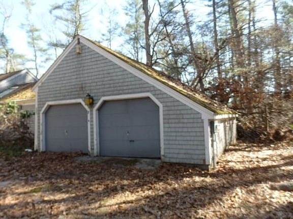 2nd image of 590 Indian Head St