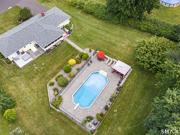 2nd image of 8 Lindsley Drive