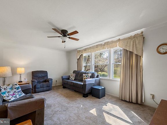 5th image of 6521 Howellsville Rd