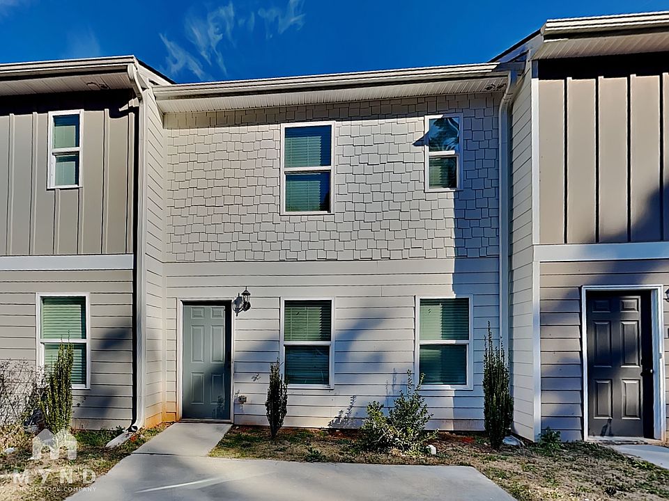 1st image of 1832 Carrington Dr