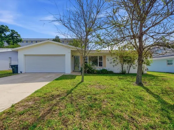 140 Patlin Cir E, Largo, FL 33770