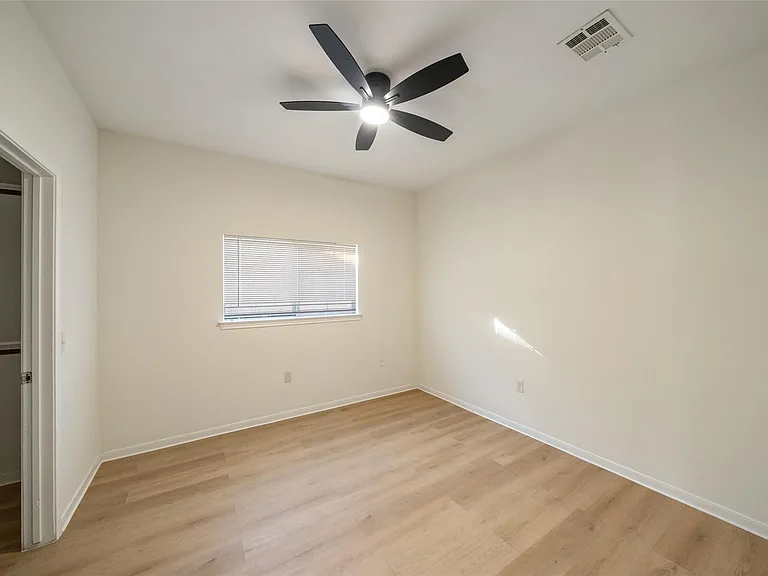 5502 Finch St #B — Photo 24