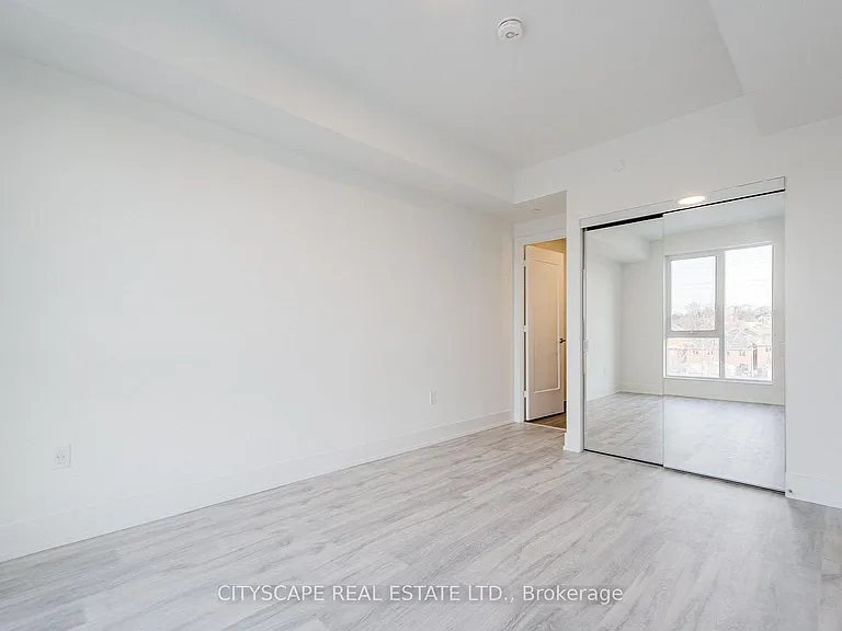 858 Dupont St #316 — Photo 9