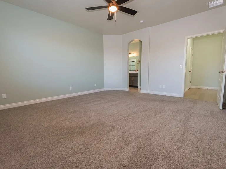 1205 Barnes Dr — Photo 16