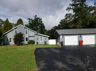 3278 Hawk Creek Rd, London, KY 40741