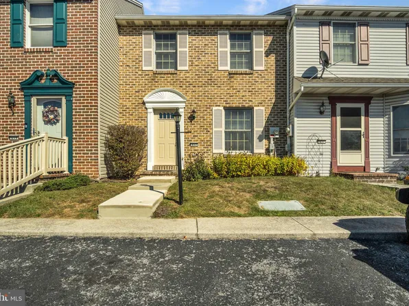 653 Park Ridge Dr, Mechanicsburg, PA 17055