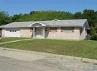 1915 Walnut St, Clifton, TX 76634