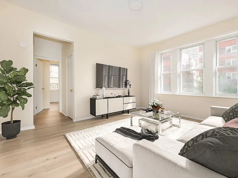 201 W 92nd St #2C