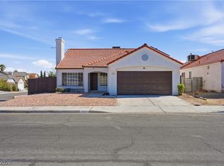 1013 Greystone Dr, Las Vegas, NV 89108