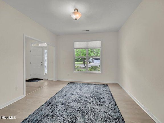 3rd image of 5013 Silverbell Court