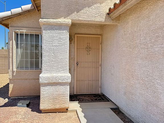 2nd image of 2048 Rose Coral Ave