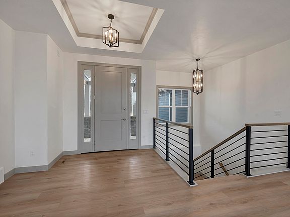 5th image of 3745 Beachmont Rd