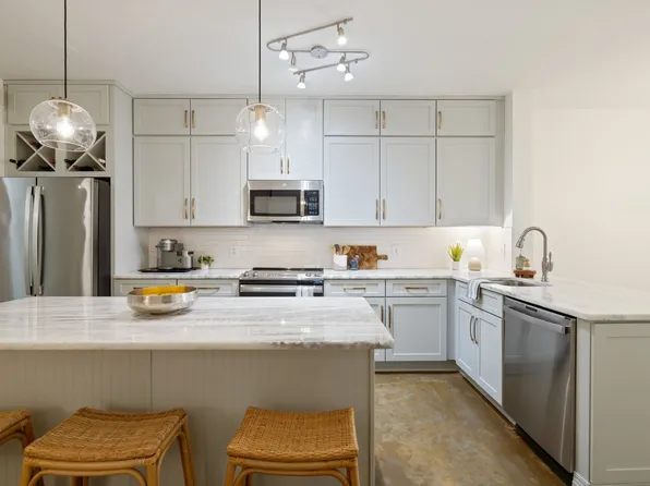 1803 Broadway APT 204, Nashville, TN 37203