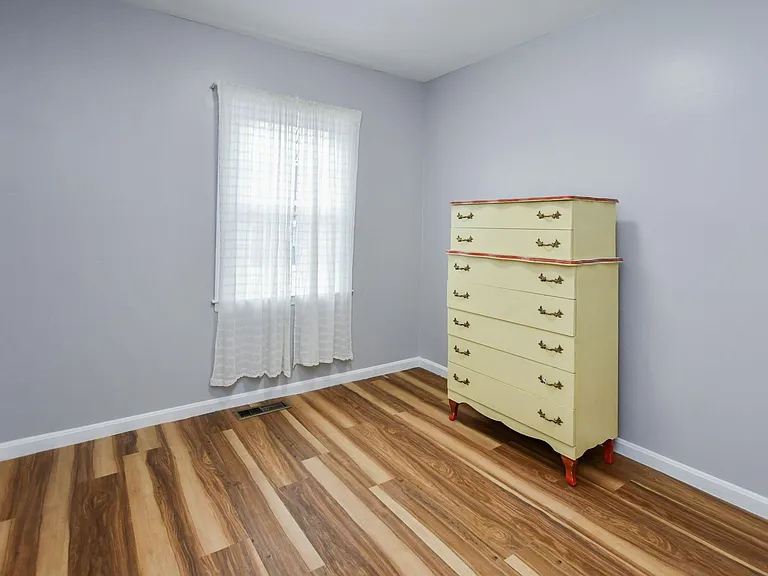156 Barnsfield Ct — Photo 25