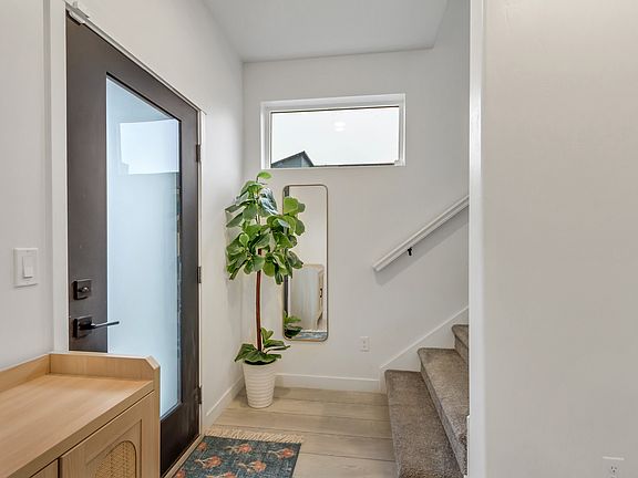 2nd image of 788 W Bronze Leaf Rd