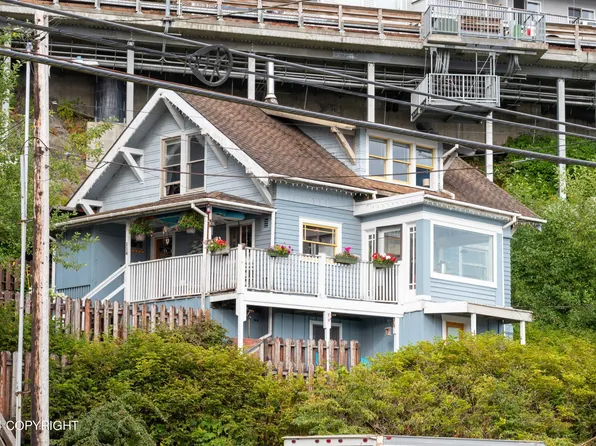 114 Elliot St, Ketchikan, AK 99901