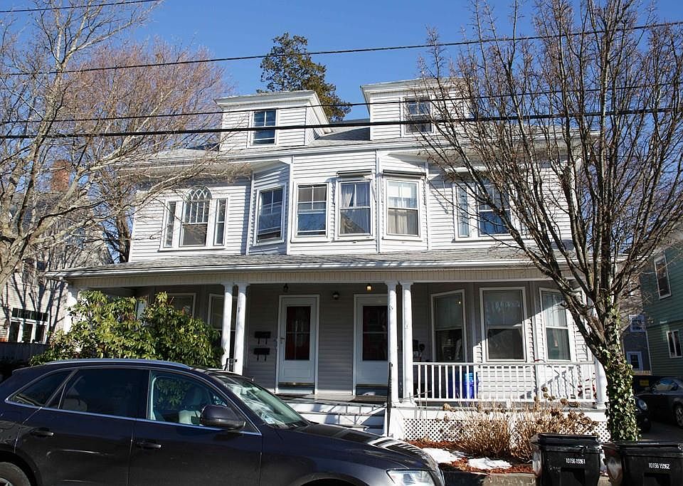 1st image of 1-1A Wisteria St