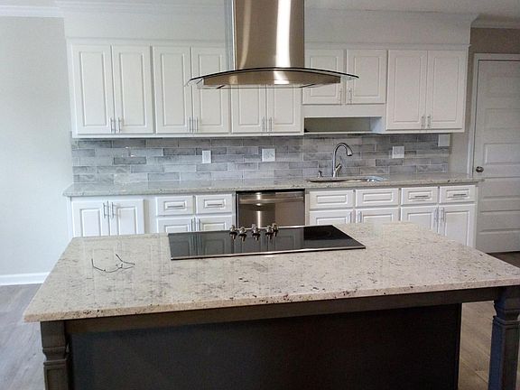 4th image of 188 Stone Mill Dr