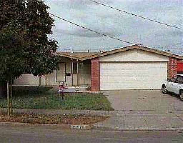 1st image of 70C Castlewood Dr