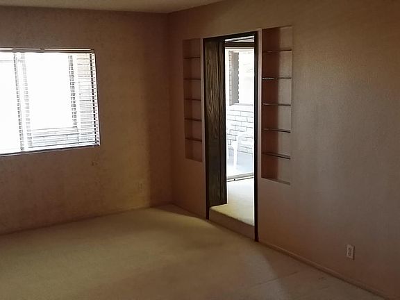 5th image of 3833 W Carol Ave