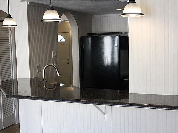 5th image of 30 E Mountain Ln