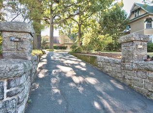 1506 Adams Ave, Dunmore, PA 18509