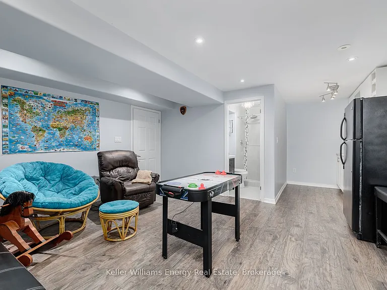 926 Burrows Gate — Photo 29