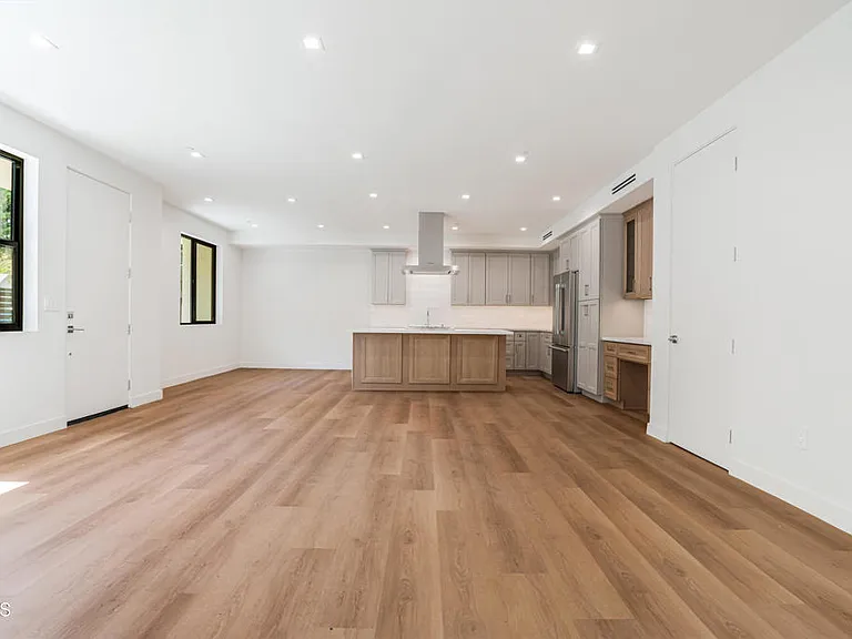 2821 Los Robles Rd — Photo 15