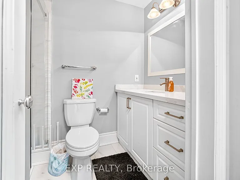5896 Chorley Pl #UPPER — Photo 30