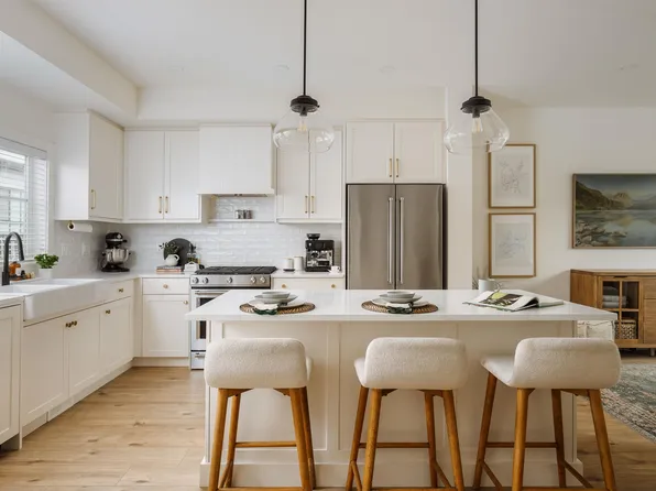 23183 136th Ave #11, Maple Ridge, BC V4R 0H9