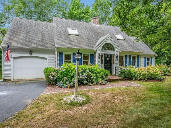 8 Filly Way, Barnstable, MA 02630