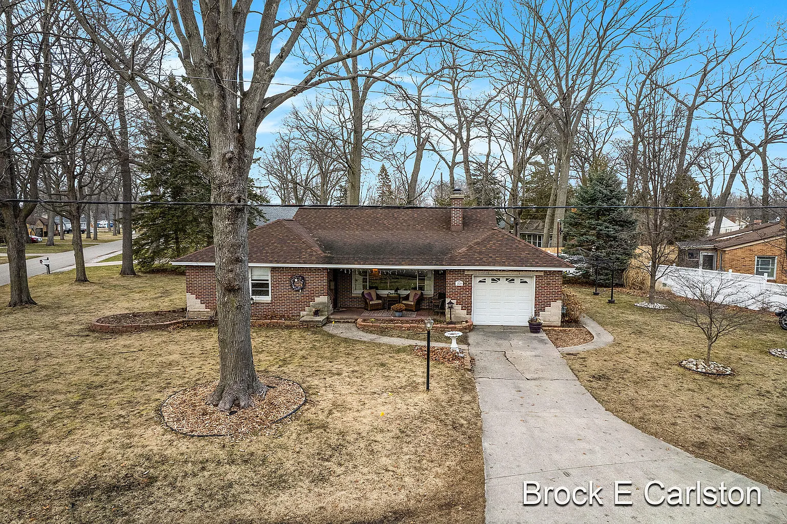 2120 S Manitou Cir photo 1
