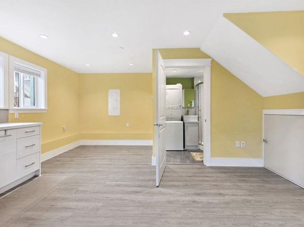 2 bedroom rental in Vancouver — photo 14
