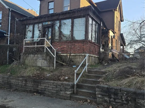 106 Peter St, Duquesne, PA 15110