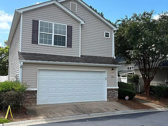 303 Hiawassee Dr