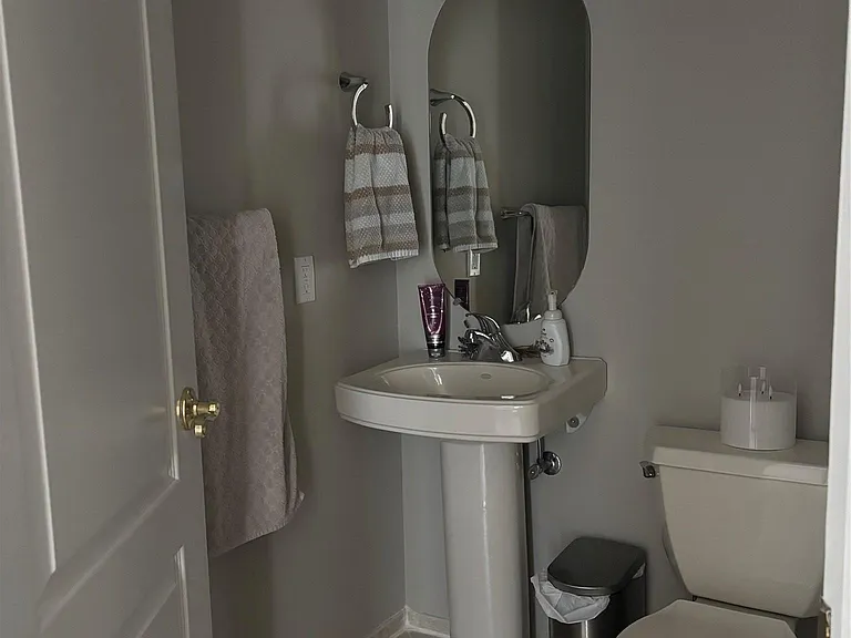 703 Constance Ln — Photo 18