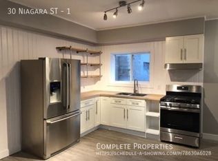 30 Niagara St #1, Hamilton, ON L8L 6A2