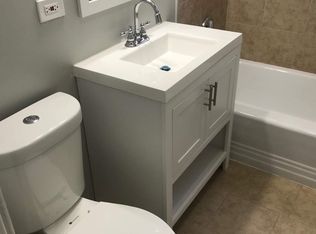 305 N Laverne Ave, Hillside, IL 60162